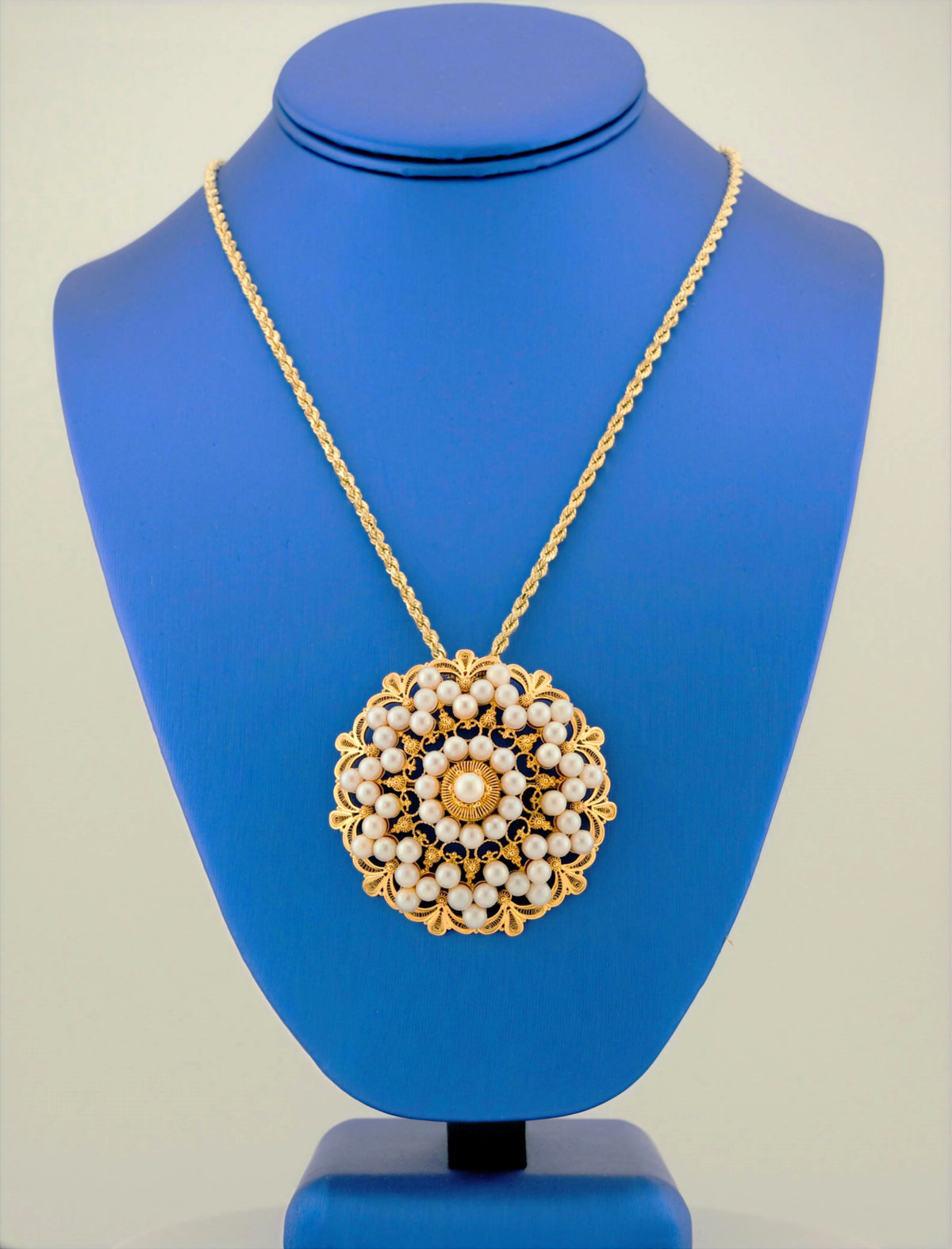 Antique 10K Gold Filigree Brooch Pendant with Seed Pearls Snowflake