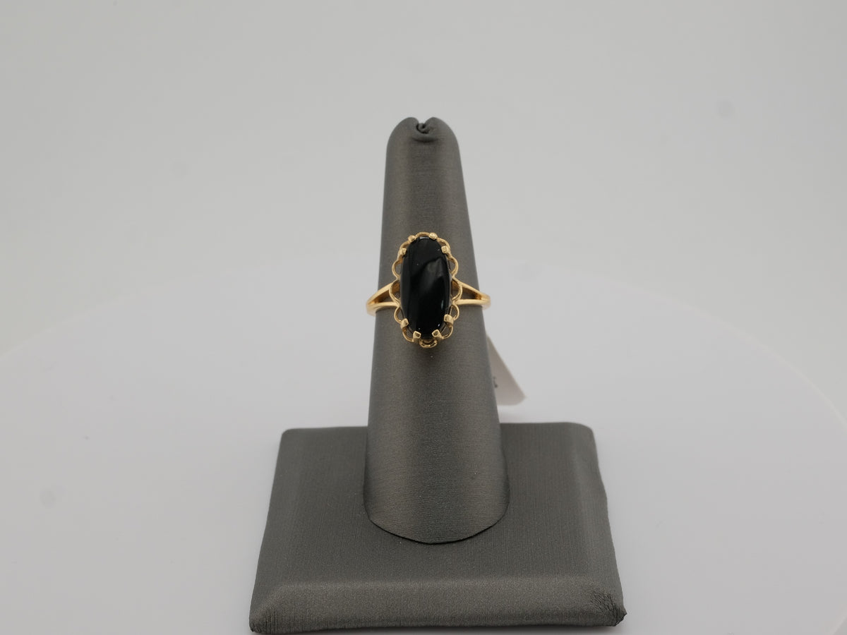 14K Gold Oval Onyx Ring